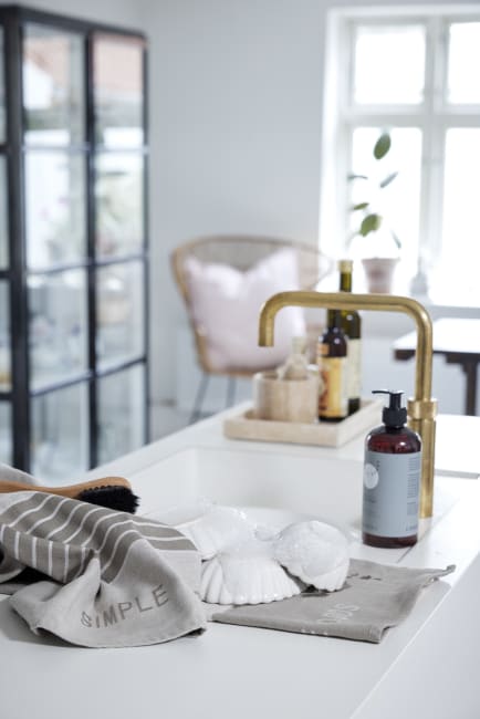 SIMPLE GOODS Striped kitchen towel - 70x50 cm